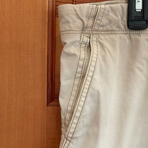 PRICED TO SELL - See Description for details -- MEN'S Bogner Cargo Shorts - Picture 6 of 12